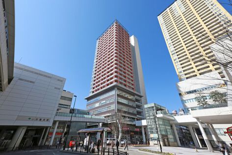美しく存在感を主張した外観デザインは新しい街並みと調和しています。		
