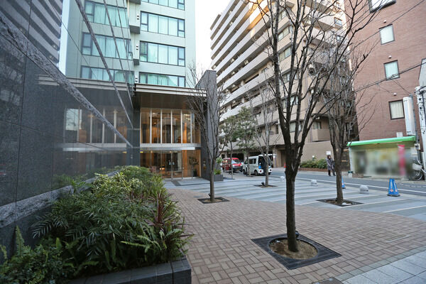 のびやかな暮らしを象徴する、明るく開放的な空間が貴方をお迎えいたします。		