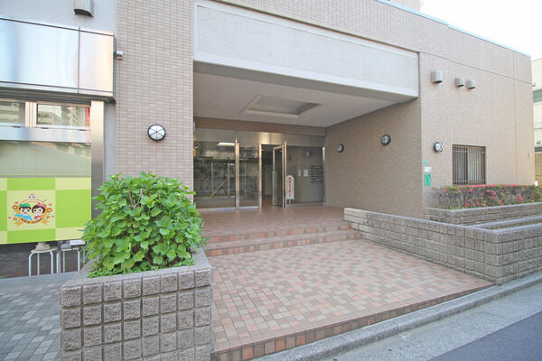 【ソネット上池袋】エントランスアプローチ 【ソネット上池袋】エントランスアプローチ