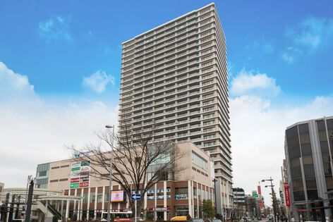 地上29階建、総戸数421戸のタワーレジデンス。		
