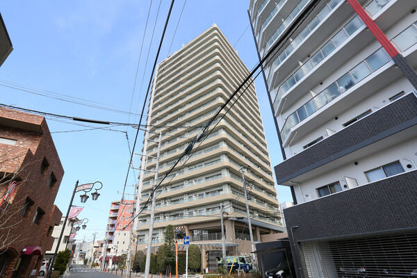 【シティマークタワー21】独特なV字状の配棟によりかなえられた全戸南向きの住まい。 【シティマークタワー21】独特なV字状の配棟によりかなえられた全戸南向きの住まい。