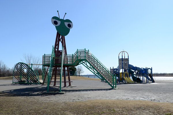 「荒川彩湖公園」までは約2,400m（徒歩30分）。