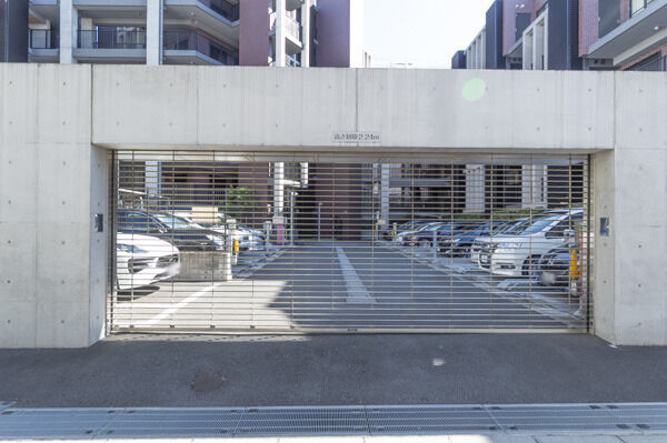 38台分の機械式駐車場(身障者用１台含む)