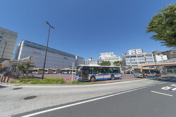 鶴見駅より約350m(徒歩5分)