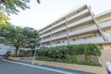 鉄筋コンクリート造7階建。 鉄筋コンクリート造7階建。