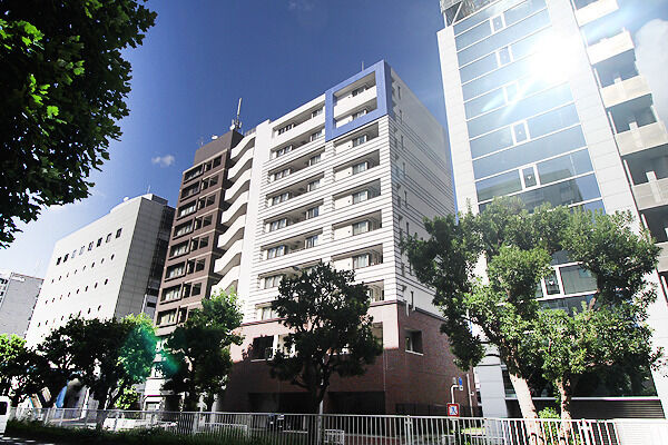 【セルアージュ横濱桜木町ラフィネ】新横浜通り側からの外観。 【セルアージュ横濱桜木町ラフィネ】新横浜通り側からの外観。