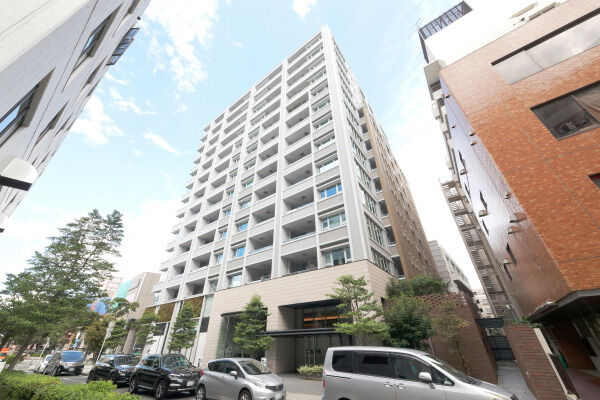 【ザ・ライオンズ横濱山下町】平成24年2月築。（株）大京分譲・戸田建設（株）施工。