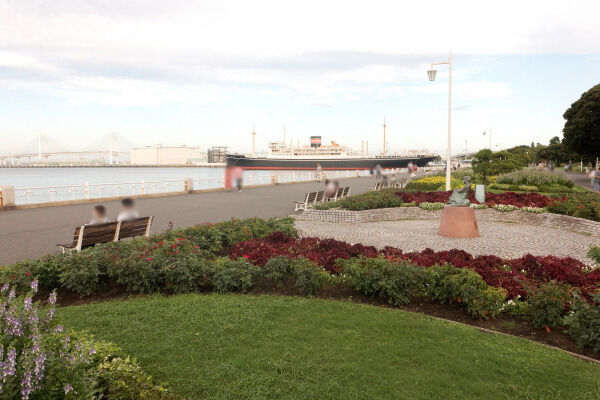 山下公園より約750m(徒歩10分)