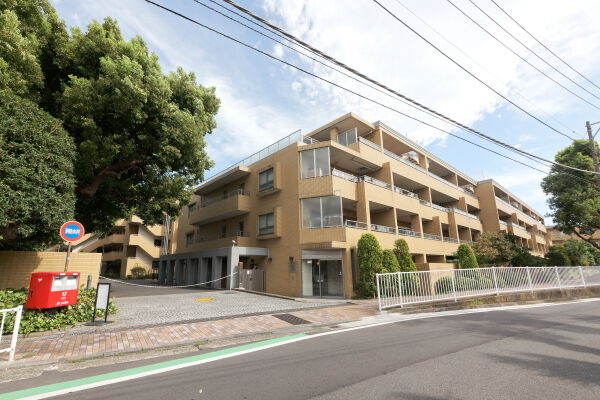 【クリオレミントンハウス横濱山手】JR京浜東北線・根岸線「山手」駅まで徒歩8分。