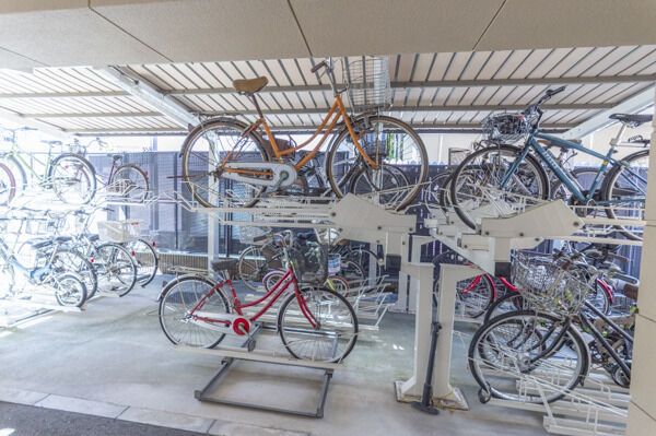 敷地内駐輪場。