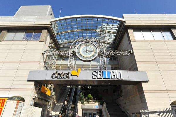 「西武　東戸塚店」は約250m（徒歩4分）。