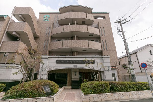 グローバル宝塚小林