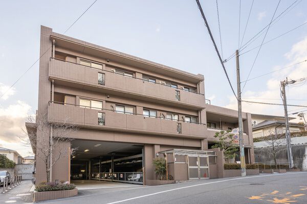 ローレルコート高槻天神町