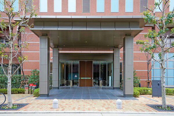 ホテルライクなエントランスが迎賓の思想を表す上質な空間。