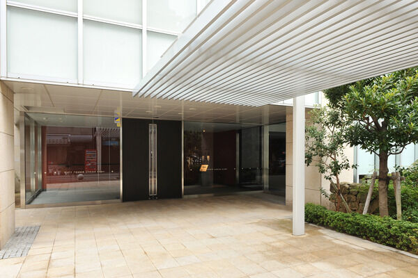 洗練された、都会的な気品を生み出すエントランス。		