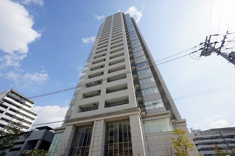 地上26階建て、総戸数120戸が暮らします。		