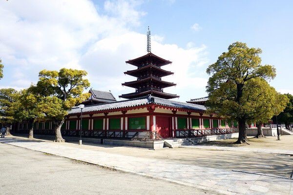 歴史ある「四天王寺」まで約1,000m（徒歩13分）。		