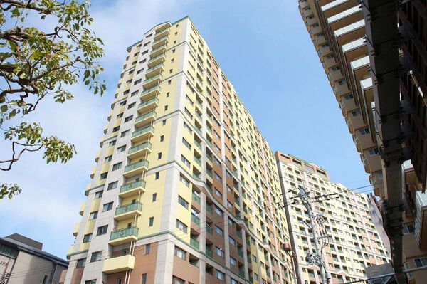 【伽羅ガーデンスクエア】駅前立地でありながら、全戸南向きの住まい。 【伽羅ガーデンスクエア】駅前立地でありながら、全戸南向きの住まい。