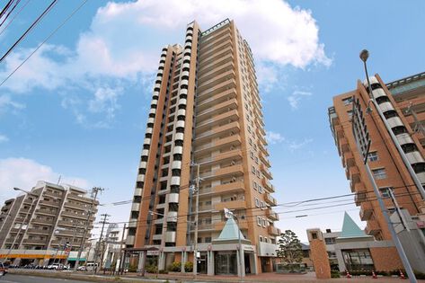 近景を洗練し遠景と調和する外観フォルム。
