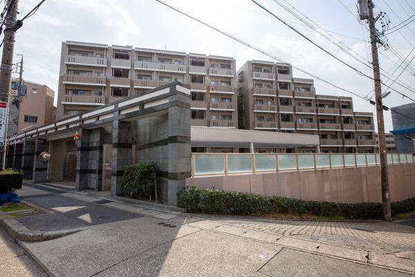 プレシアスコート弥生が岡