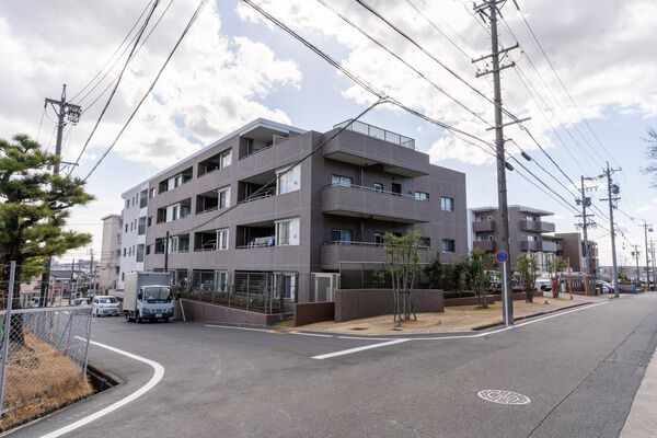 ローレルコートエスタ鹿山