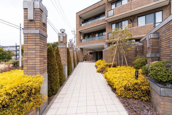 セルシオシティ鳴海