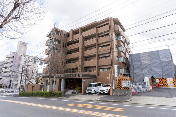 ロイヤルアーク滝ノ水中央公園