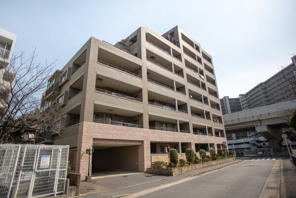 モントーレ香椎スクエア