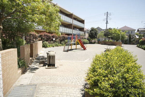 稲毛台第3公園 現地より約150m 稲毛台第3公園 現地より約150m