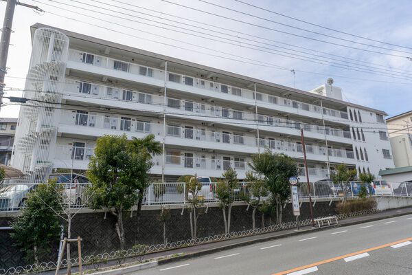 シャンボール芦屋