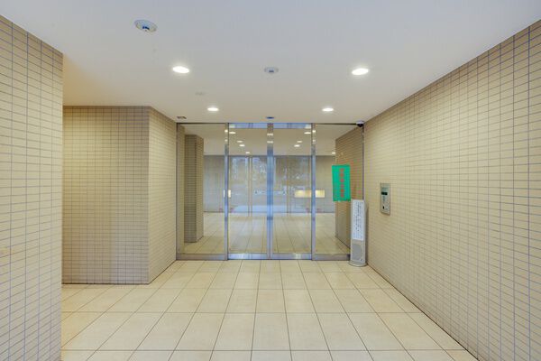 【シュロス府中パークアリーナ】エントランス 【シュロス府中パークアリーナ】エントランス