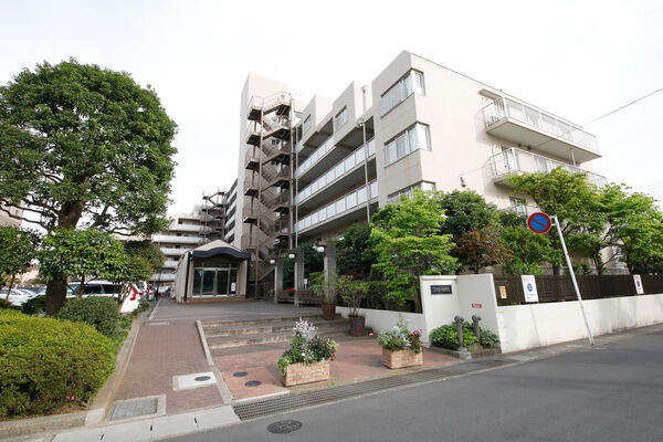 ファミール市川