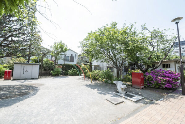 あじさい公園　現地より約50m