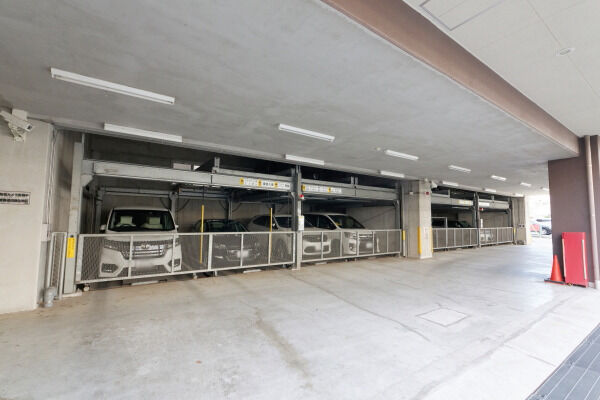 全戸に１台分の駐車場を確保。