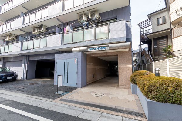 セザール川口並木町
