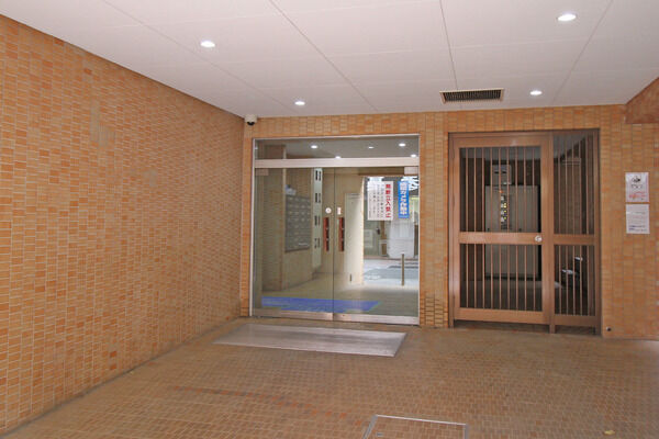 【トーア飛鳥山マンション】エントランス 【トーア飛鳥山マンション】エントランス