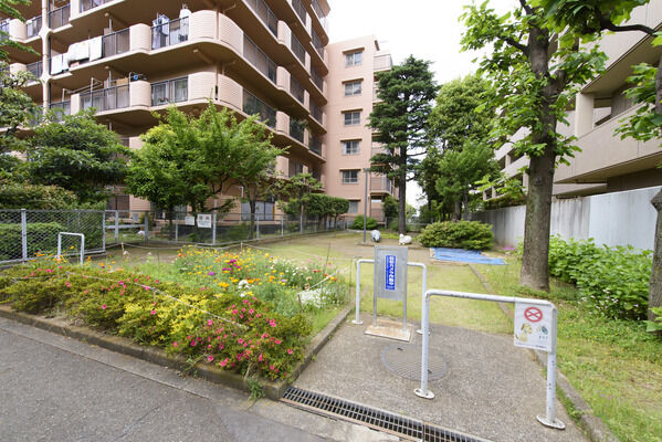 近隣公園　現地より約20m