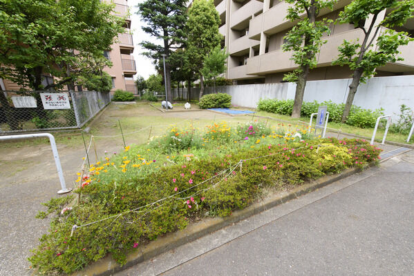 近隣公園　現地より約20m