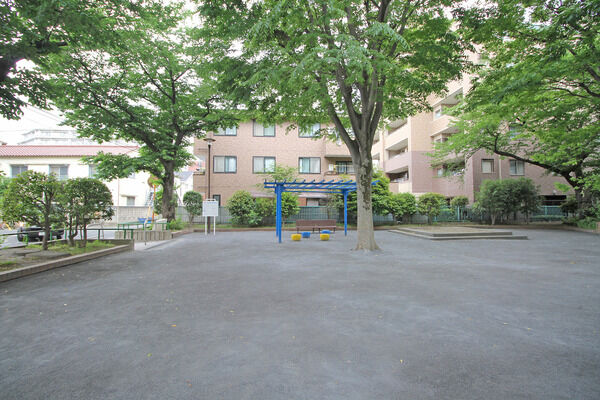 浮間二丁目東児童遊園　現地より約30m