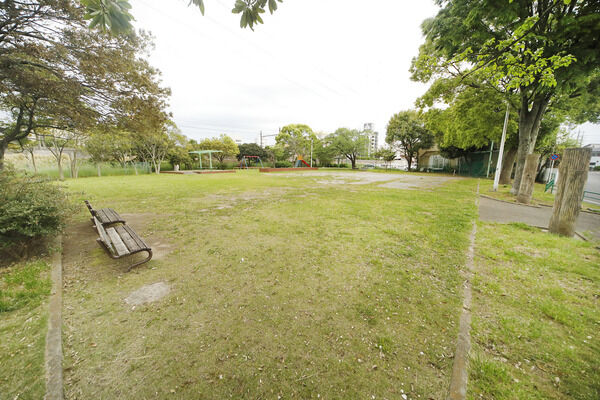 高品西第3公園　現地より約80m