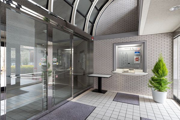 【ライオンズマンション星陵】エントランス