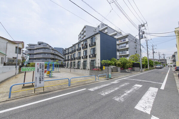 はんの木児童遊園　現地より約20ｍ