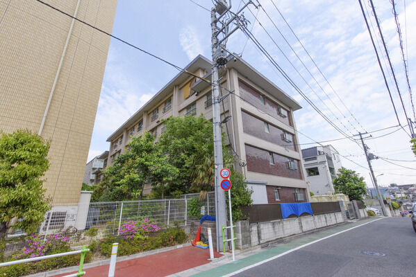 志村城山ローヤルコーポ