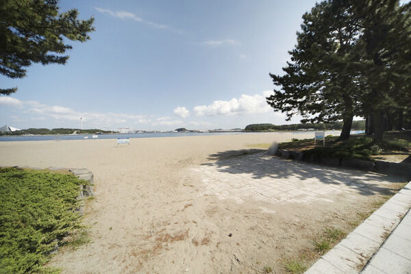 海の公園　現地より約350m