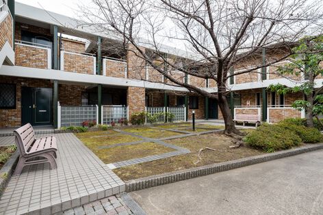 エルパティオ西向日