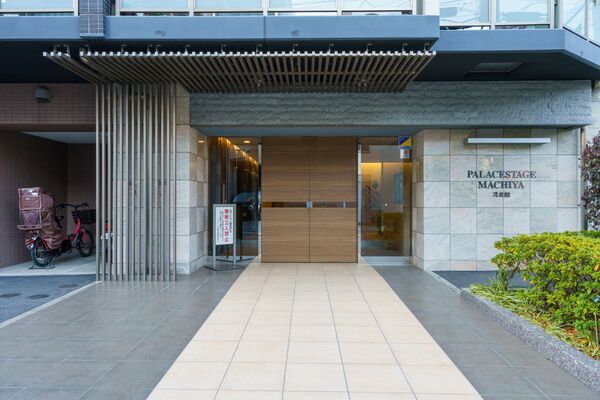 【パレステージ町屋弐番館】アプローチ