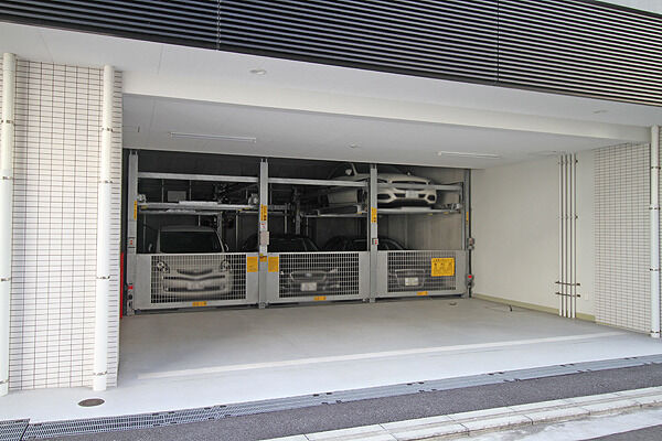 機械式駐車場。