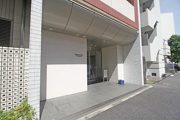 セコム提携のセキュリティシステムを採用。