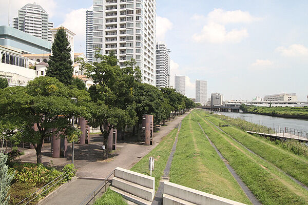 ポートサイド公園より約1,000m(徒歩13分) ポートサイド公園より約1,000m(徒歩13分)