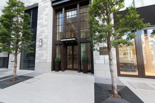 ホテルニューグランドの気風と共に、横濱の歴史を色濃く感じる事のできる佇まい。